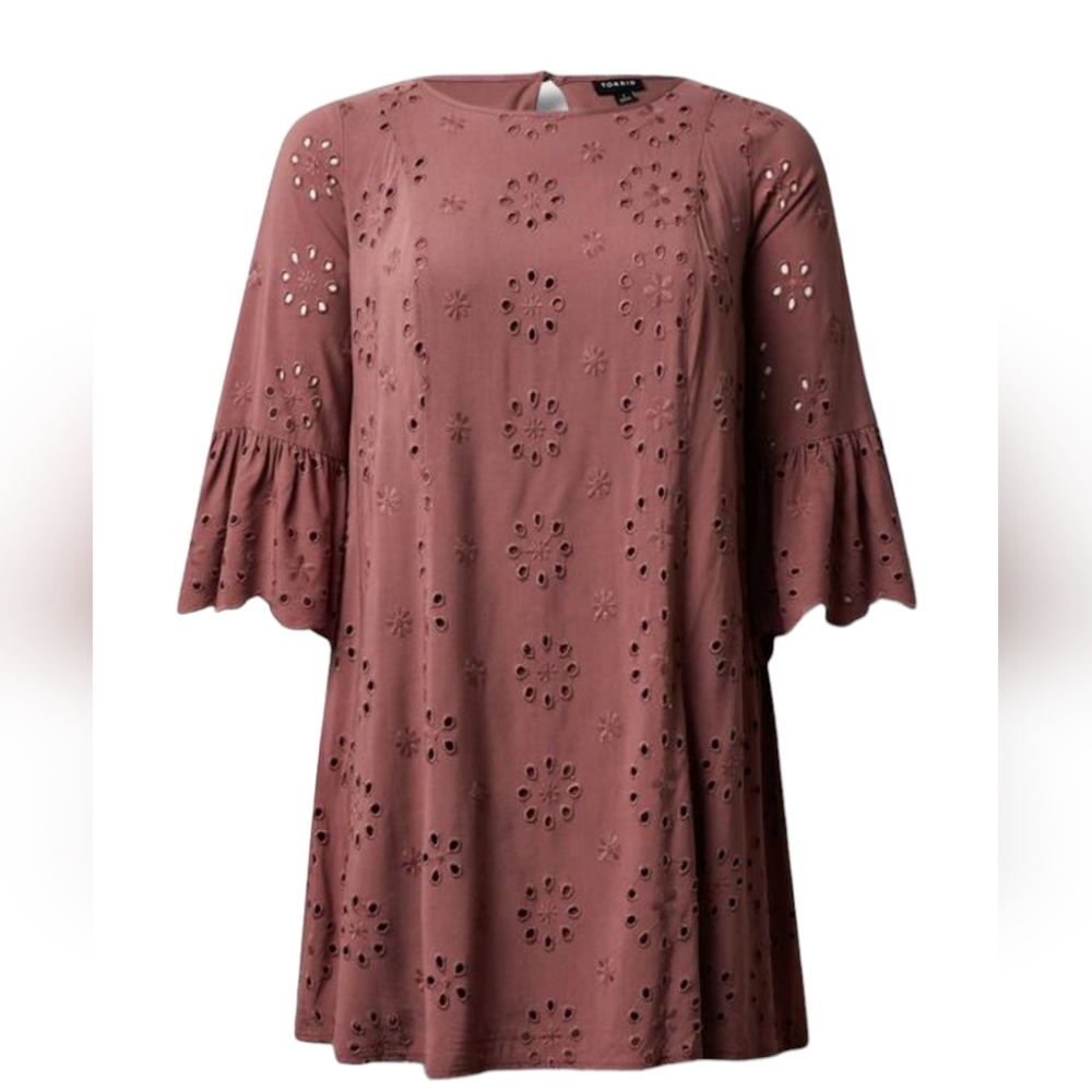 Torrid Mini Challis Eylet Dress, Bell Sleeves. Mauve/Pink size 2xl.